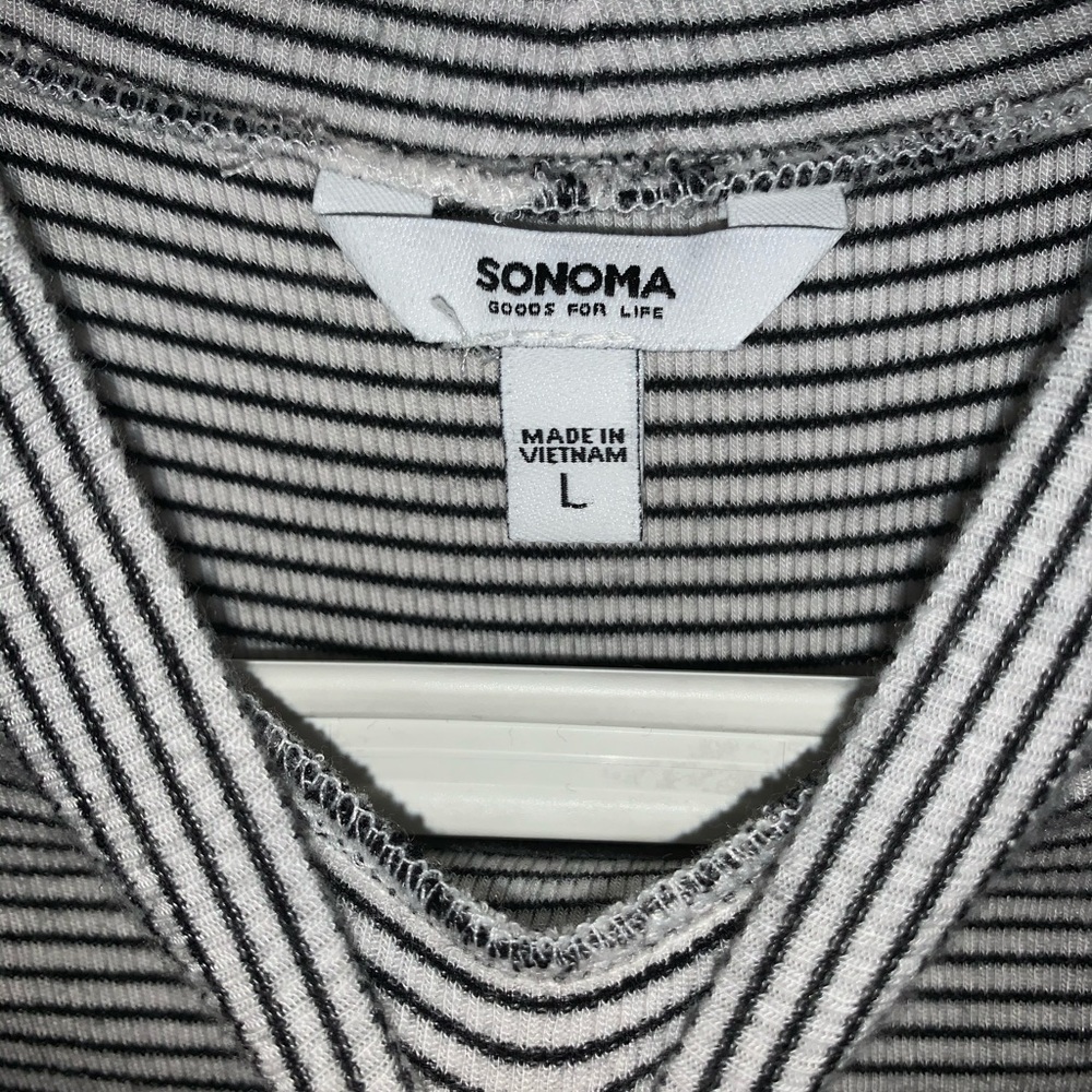 Tank top - Picture 2 of 2